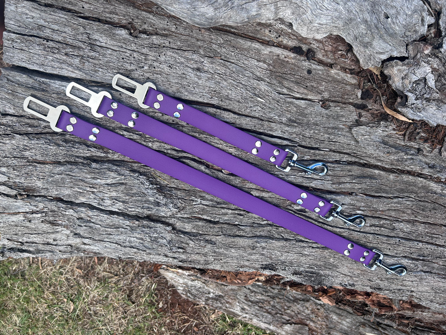Waterproof Dog Car Safety Restraint – Seatbelt Clip | Dog Car Tie Australia