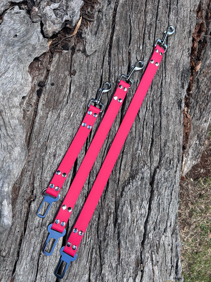 Waterproof Dog Car Safety Restraint – Seatbelt Clip | Dog Car Tie Australia